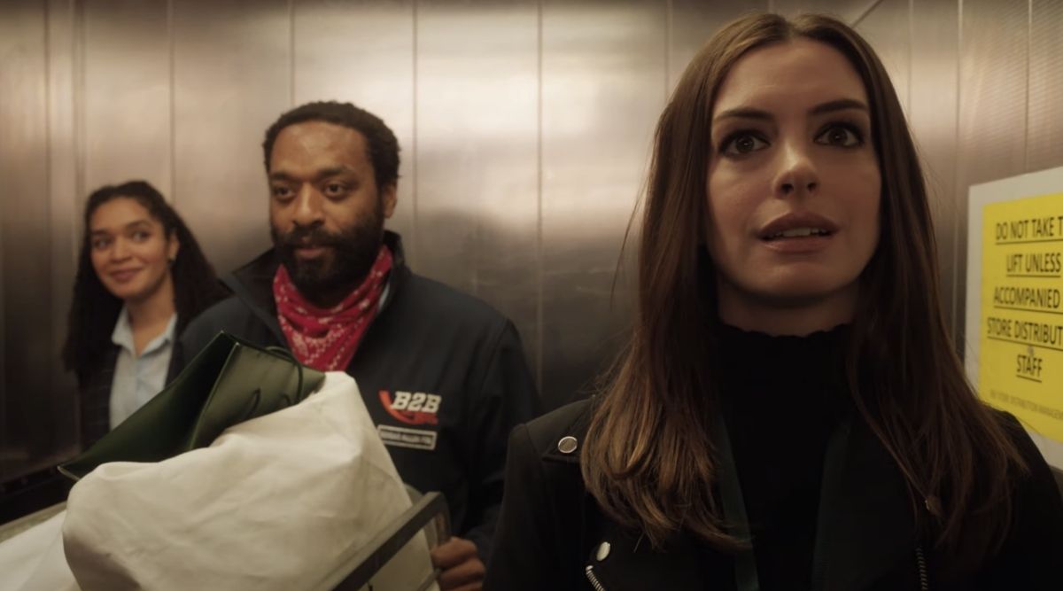 Anne Hathaway and Chiwetel Ejiofor in Locked Down (2021)