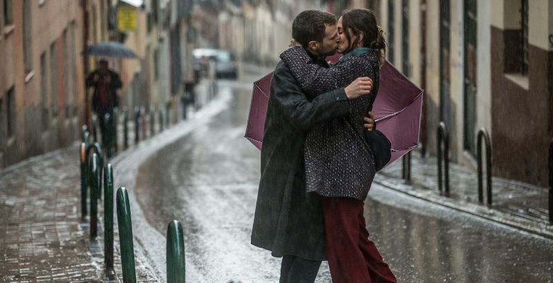 REVIEW: 'Love At First Kiss' Can't Fully See What It's Got 1 Love at First Kiss - But Why Tho