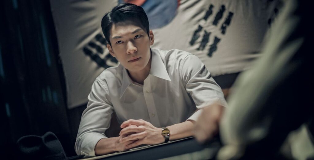 Wi Ha-joon in Gyeongsyeong Creature