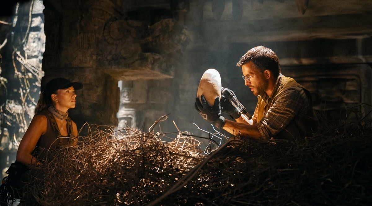 Scarlett Johansson and Jonathan Bailey in Jurassic World: Rebirth