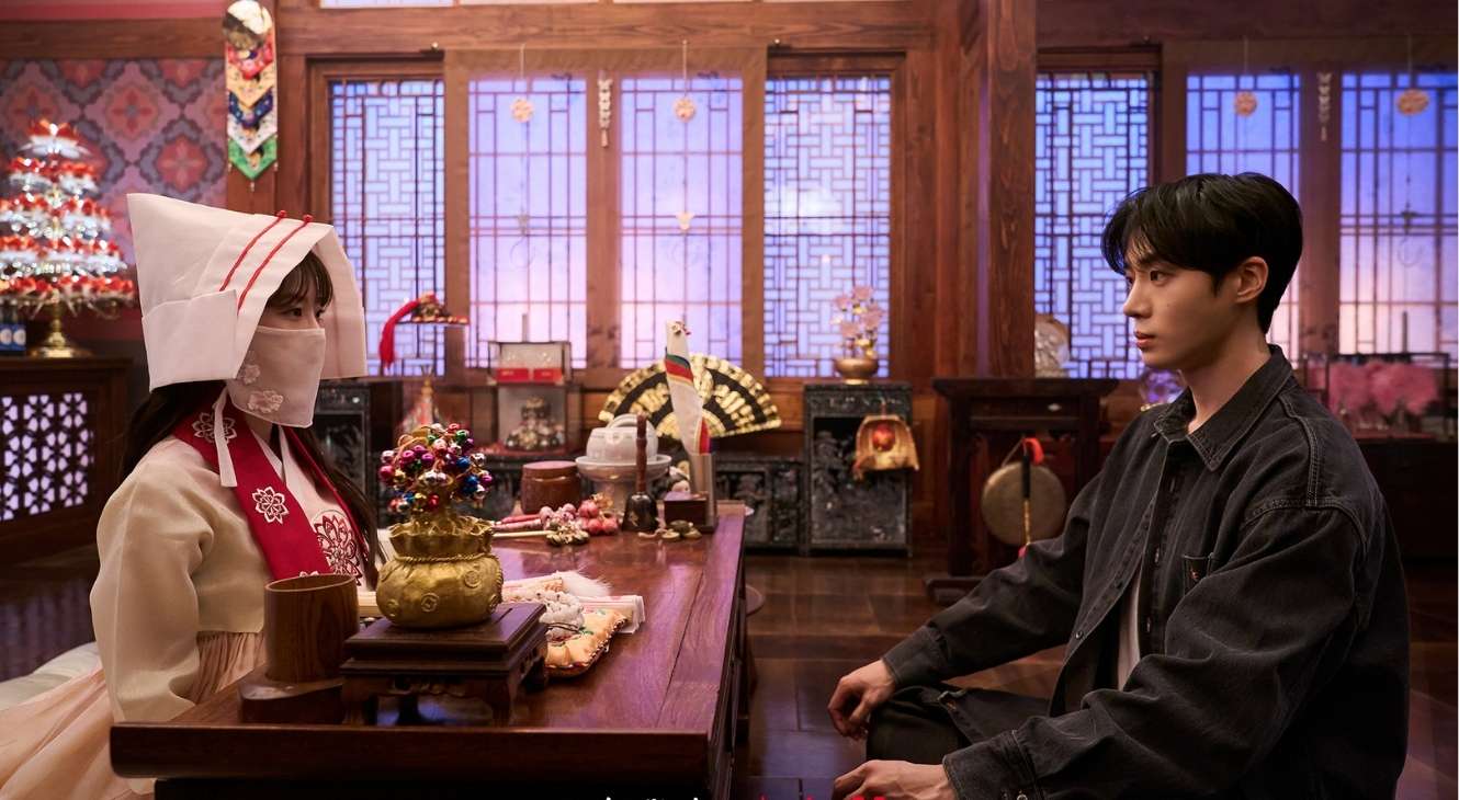 Cho Yi-hyun and Choo Young Woo in Head Over Heels Episodes 1-2
