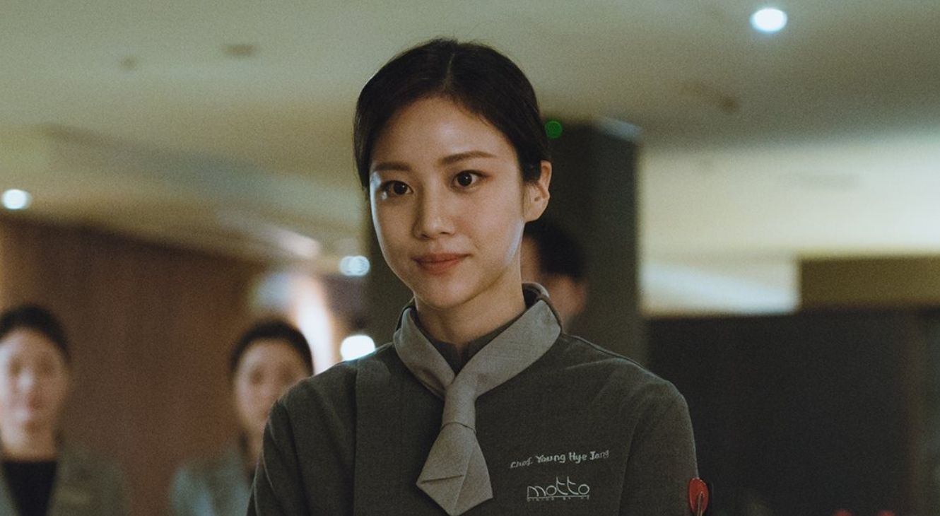 Hong Hwa-yeon in Tastefully Yours