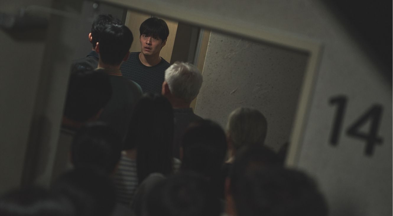 Kang Ha-neul in Wall to Wall (2025)