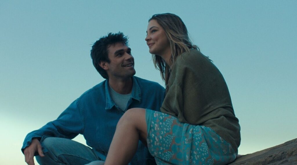 Madelyn Cline and KJ Apa in The Map That Leads to You